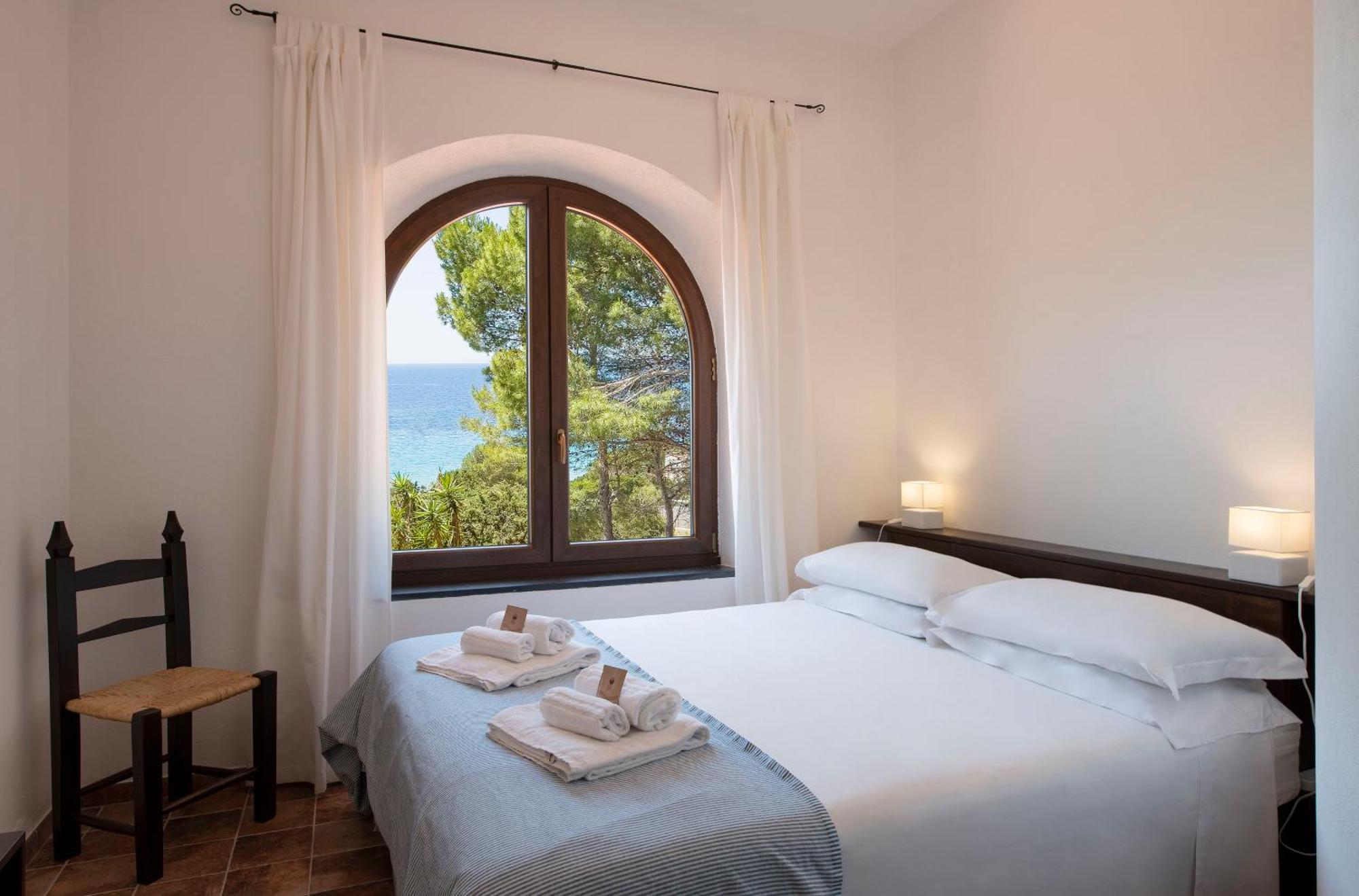 Villa Eliana Sul Mare Порто-Пино Экстерьер фото