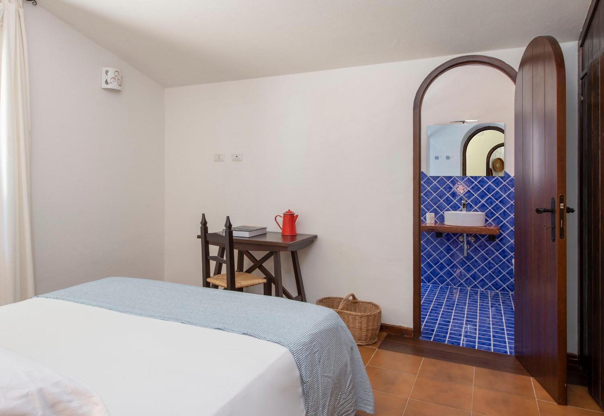 Villa Eliana Sul Mare Порто-Пино Экстерьер фото