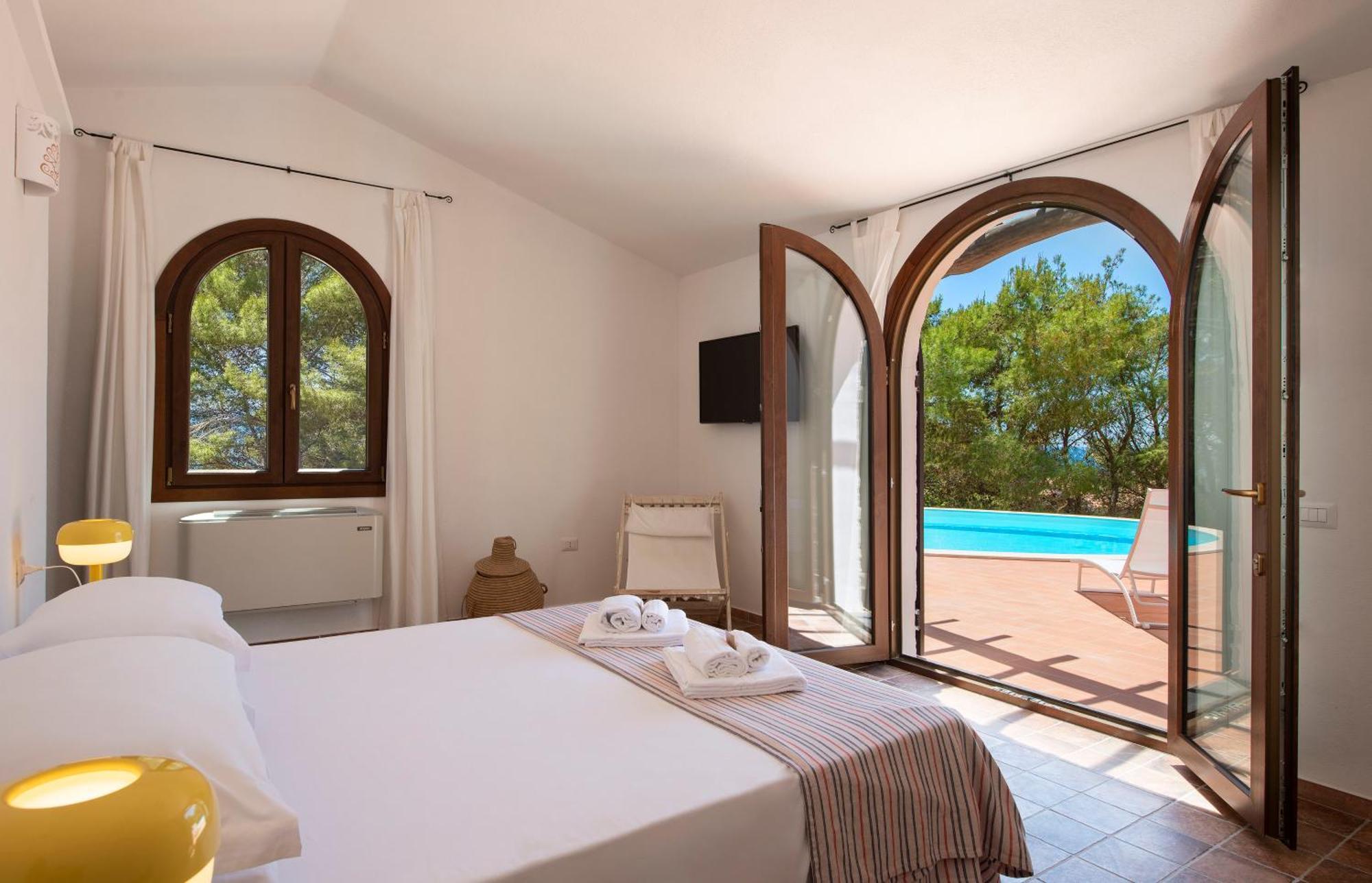 Villa Eliana Sul Mare Порто-Пино Экстерьер фото
